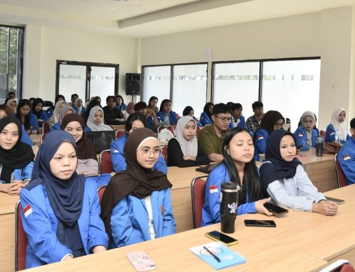 Untad Bekali Calon Alumni Keterampilan Digital dan AI
