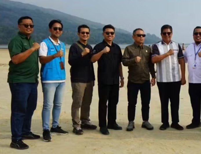 Danau Poso Menyusut 2 Cm Per Hari Pasokan Listrik Sulteng Terancam