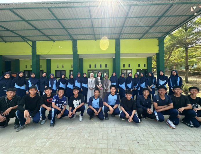 Biar Enggak Boncos di Era Digital, Hannah Asa Indonesia Ajak Siswa MAN IC Palu Jadi Anak Muda yang 'Smart Money'