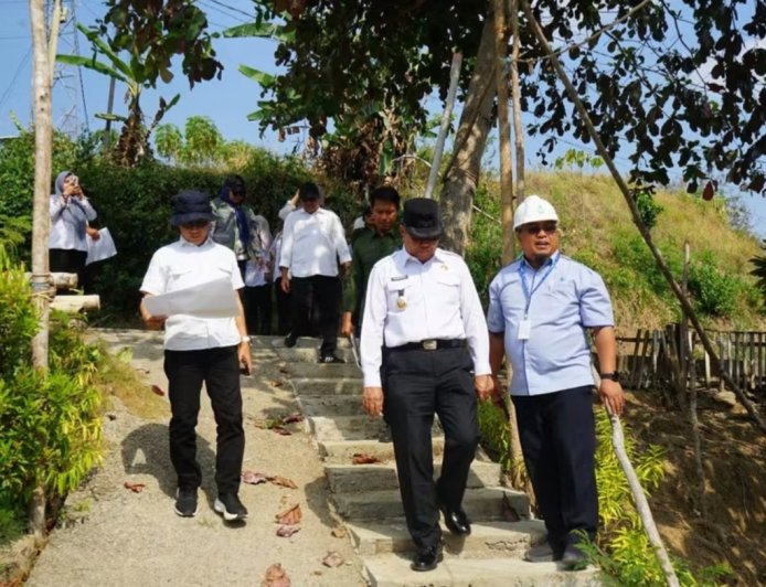 Wabup Poso Tinjau Verifikasi Kerusakan Rumah Warga Sulewana