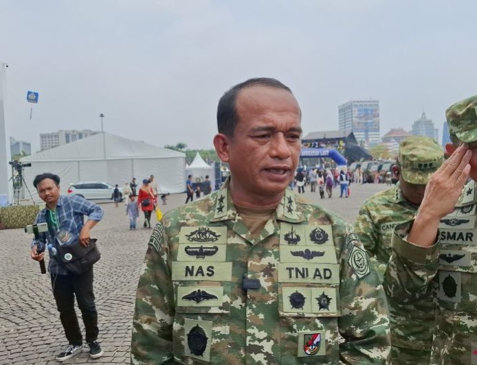 TNI Buru Anggota OPM Yang Bunuh Sopir Travel Aris Sanda