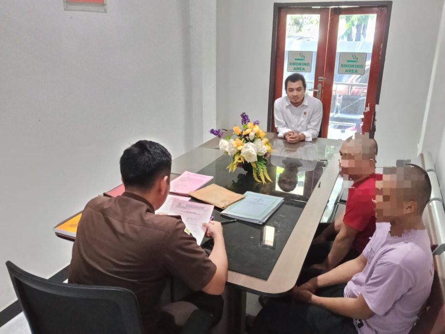 Polisi Serahkan Dua Tersangka Kasus Narkotika ke Kejari