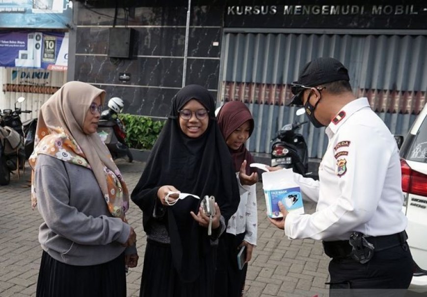 Bukan Debu Biasa: Mitigasi Kesehatan di Tengah Erupsi Gunung Api