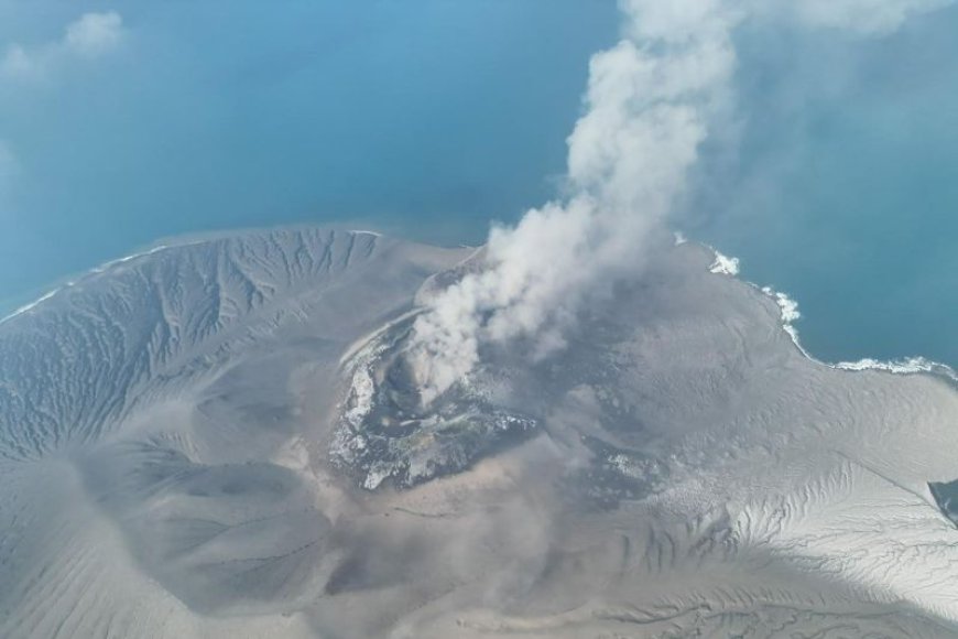 BNPB Siapkan OMC Untuk Luruhkan Abu Erupsi Anak Krakatau