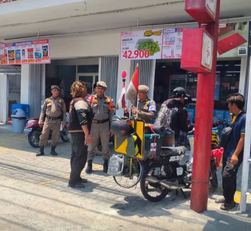 Satpol PP Tertibkan Kelompok Anak Jalanan yang Meresahkan