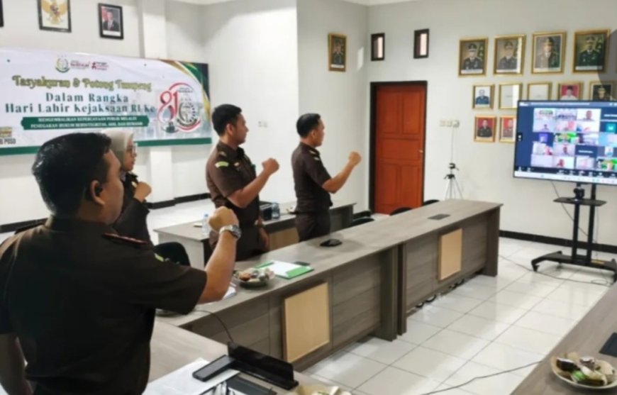 Kejari Poso Beri Penyuluhan Hukum ke Seluruh Kades