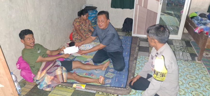 Kapolres Poso Santuni Empat Korban Longsoran Tambang Dongi-Dongi