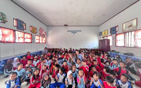 Siswa SD-SMP SATAP Sedoa Belajar Kelola Uang Saku