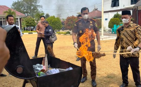 Kejari Tojo Una-Una Musnahkan Barang Bukti dari 30 Perkara Inkracht