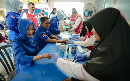 Anwar Hafid Ajak Masyarakat Donor Darah dalam HUT ke-25 Demokrat