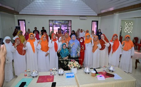 Perkuat Iman di Usia Senja, Wagub Reny Apresiasi Pesantren Lansia