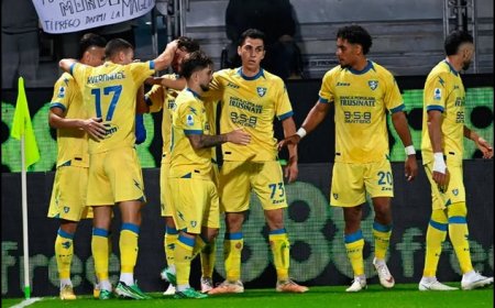 Drama Enam Gol Warnai Kemenangan Frosinone atas Sassuolo