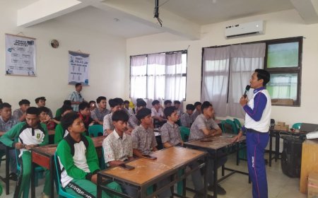 Honda Bagikan Tips Berkendara Aman Saat Kabut Asap, Utamakan #Cari_Aman