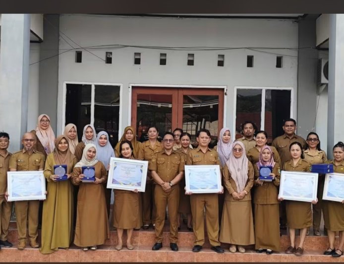 Disdik Poso Boyong Lima Penghargaan di Ajang ‘Bago Nggabelo’