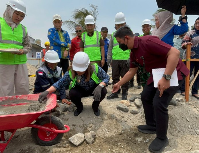 Bupati Vera Resmikan Pembangunan Proyek KNMP Senilai Rp30 Miliar