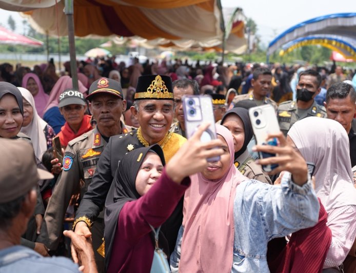 Pemprov Sulteng Salurkan 5.000 Paket Sembako di Buol