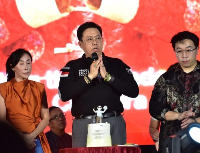 HUT Wijaya Chandra Dirangkaikan dengan Peluncuran Buku “Posko Milenium Palu Bangkit” dan Media Online
