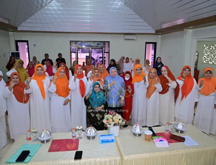 Perkuat Iman di Usia Senja, Wagub Reny Apresiasi Pesantren Lansia