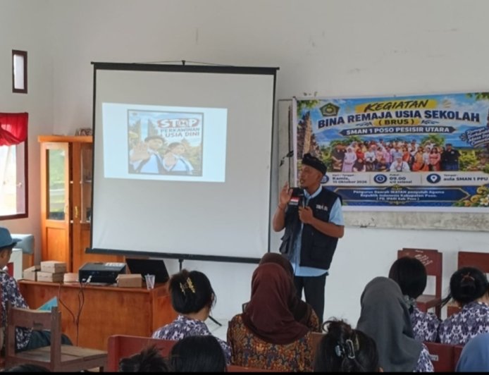 Gelar BRUS di SMAN 1 Poso Pesisir Utara, PD IPARI Poso Tangkal Pernikahan Dini dan Rawat Toleransi