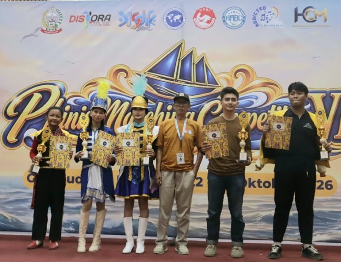 Marching Band Untad Ukir Prestasi Gemilang