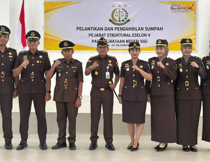 Kajari Sigi Lantik Delapan Pejabat Struktural