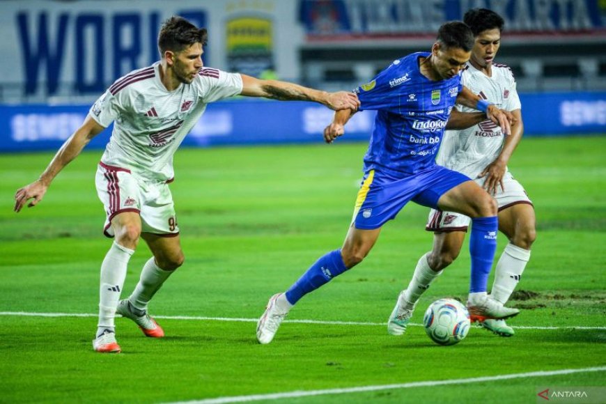 Luka Menalo Yakin Persib Bandung Dapat Atasi Port FC