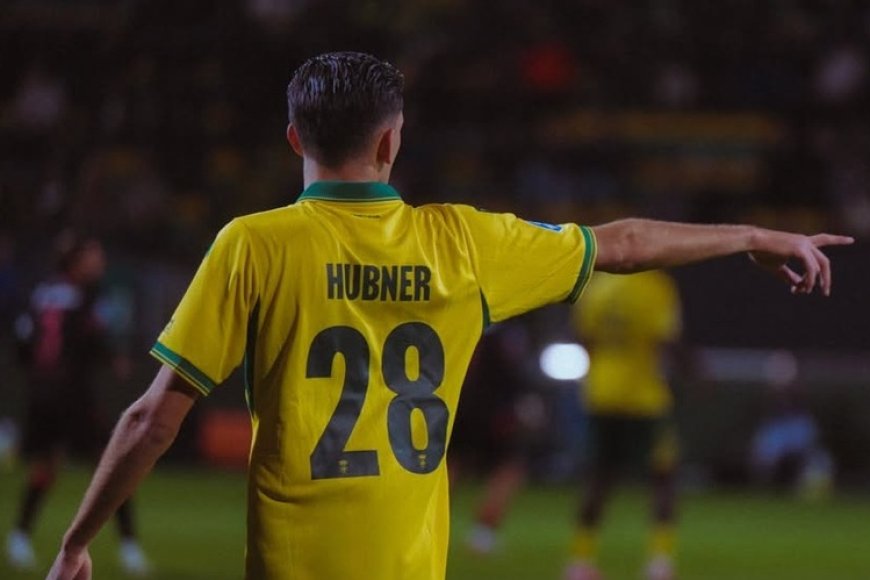 Justin Hubner Main Penuh, Ole Romeny di Bangku Cadangan
