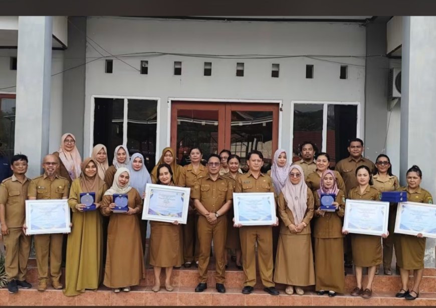 Disdik Poso Boyong Lima Penghargaan di Ajang ‘Bago Nggabelo’