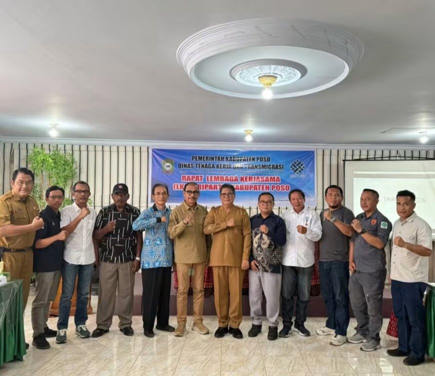 Buka Rapat Pleno LKS Tripartit, Wabup Poso Dorong HI yang Harmonis dan Berkeadilan