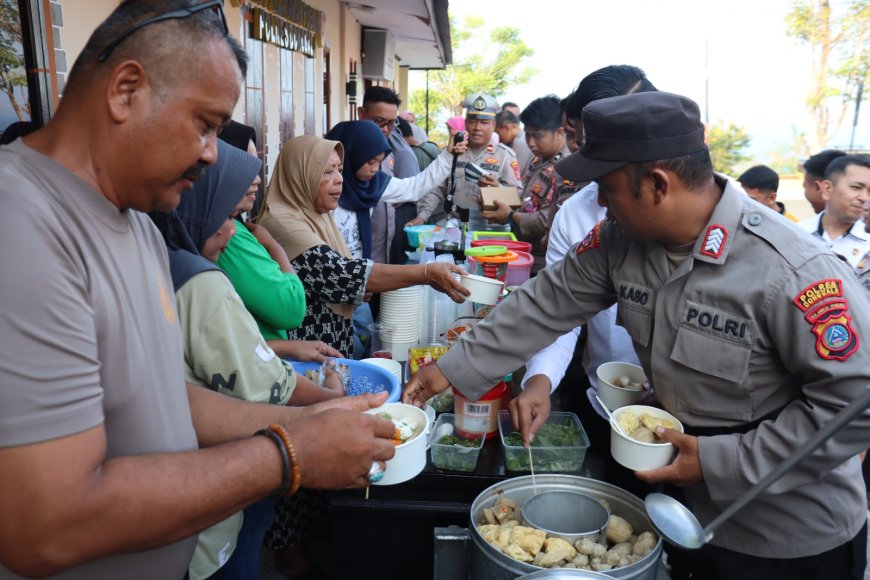 Sertijab Rasa Piknik: Cara Unik Kapolres Donggala Dekatkan Polisi dan UMKM