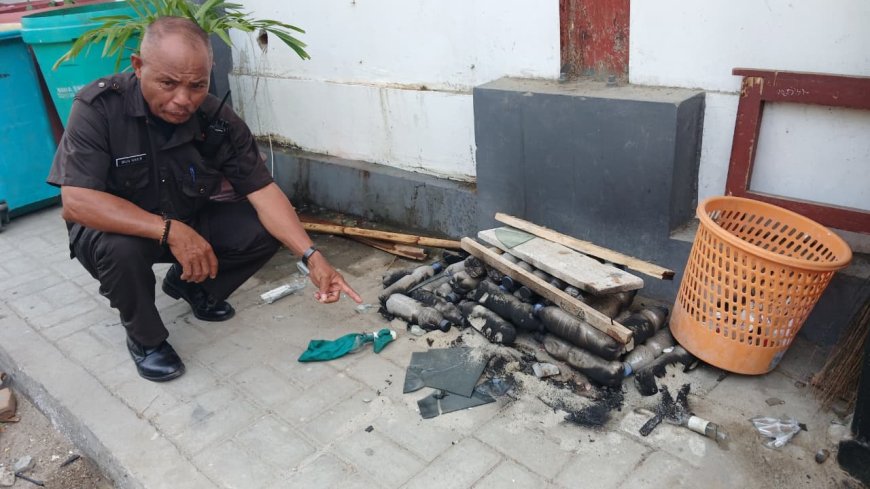 SMKN 2 Palu Laporkan Pelemparan Bom Molotov ke Polisi