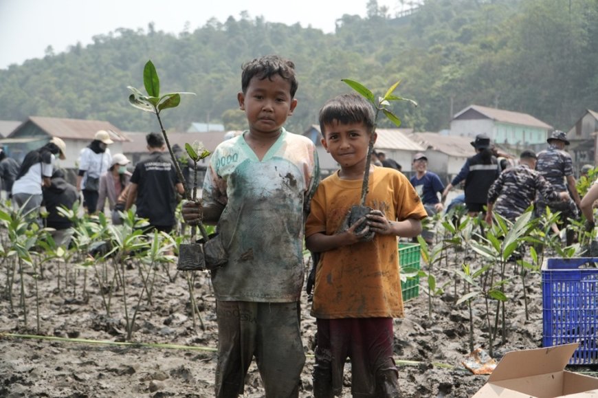 PT IMIP Padukan Pelestarian Mangrove dan Kemandirian Ekonomi Warga